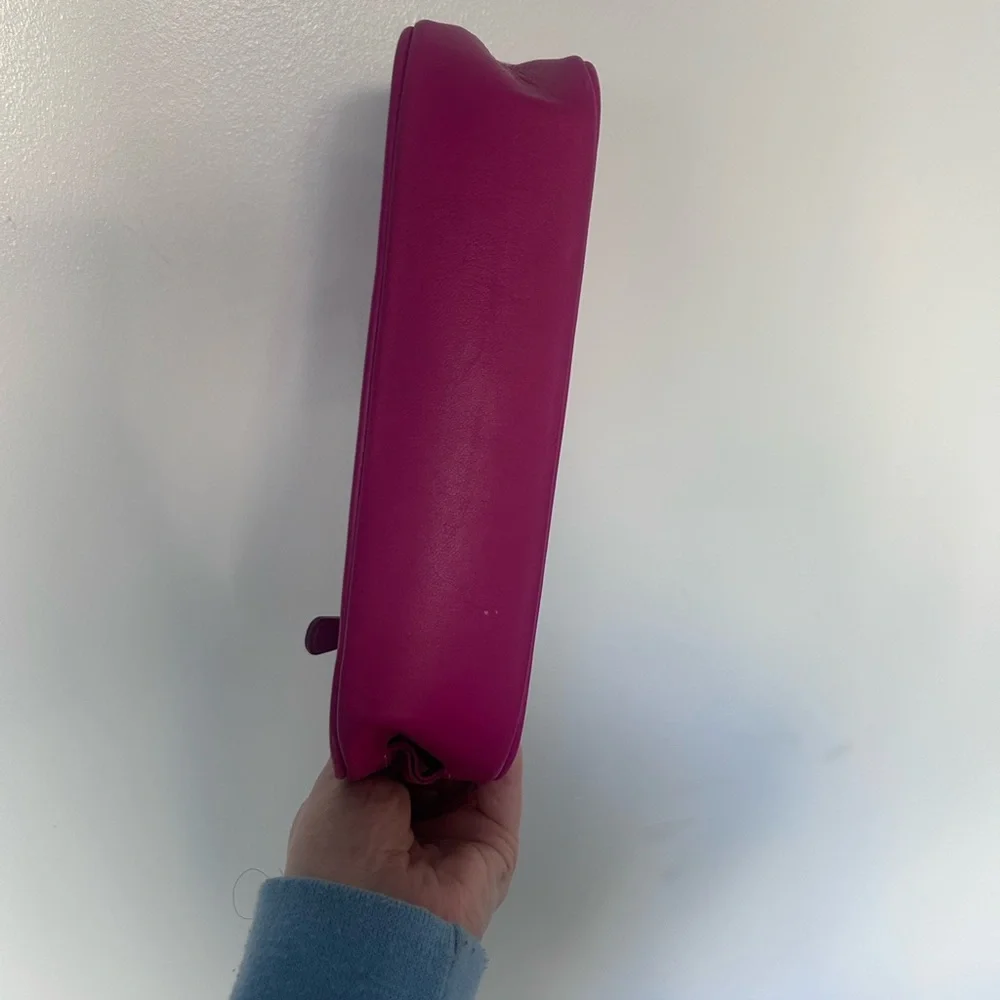 6094 Y2K Coach Signature Hot Pink Demi SoHo Shoulder Baguette - Picture 3 of 4